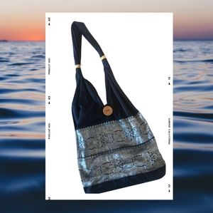 NWOT  -  INDIAN handmade canvas bag silk threadwork